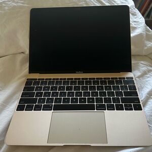 Apple MacBook in Gold